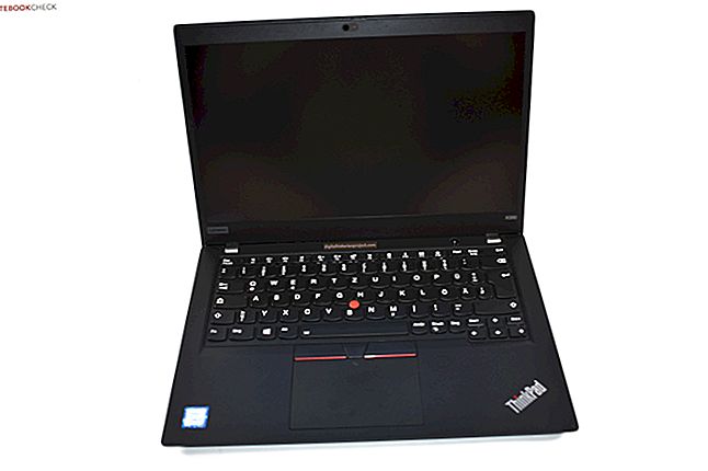 Com connectar un ordinador portàtil Lenovo ThinkPad a un televisor