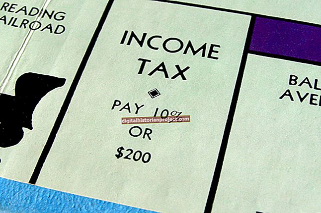 Como declarar impostos sobre a renda de propriedade da comunidade